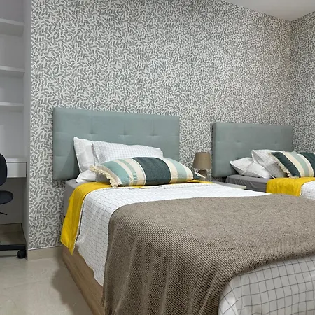 Cristianos Pool And Terrace * Лос Кристианос