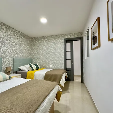 Cristianos Pool And Terrace Апартаменты *
