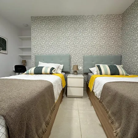 Cristianos Pool And Terrace Апартаменты *